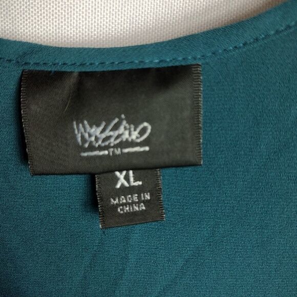 Mossimo embroidered tank - Picture 4 of 6